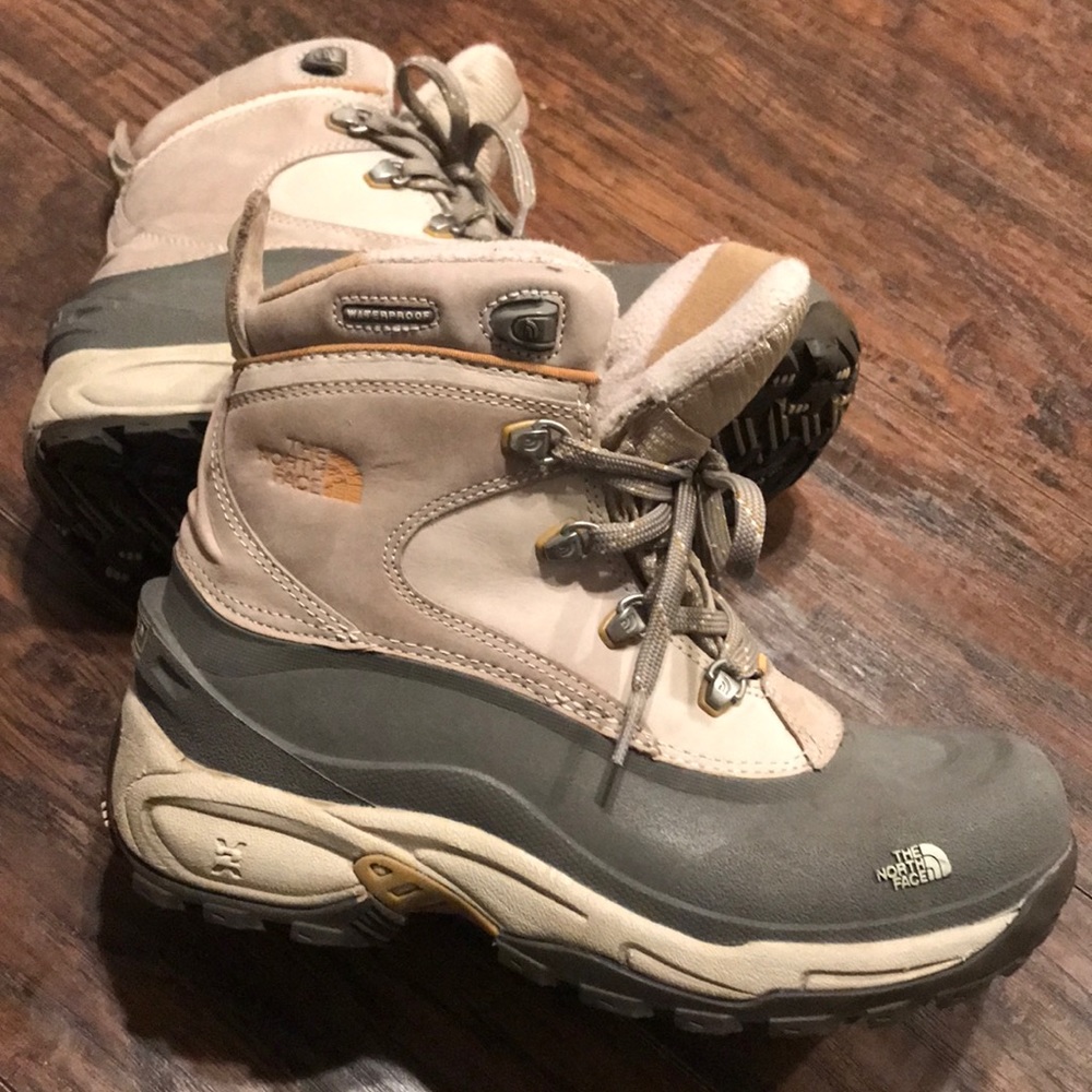 Women’s North Face- waterproof boots